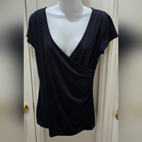 Unbranded Tops - Elegant Black Wrap Top Size Extra Small 17 Inch Pit To Pit EUC